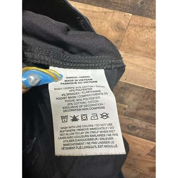 Nike Dri-Fit Men's Chino Shorts Size 34 - Picture 3 of 4